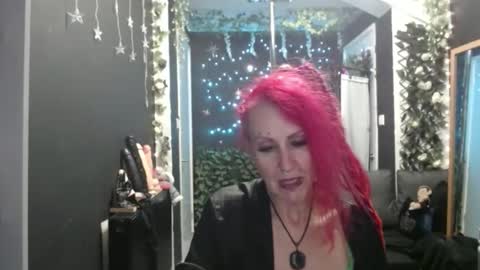 SaucySky online show from 11.26.25