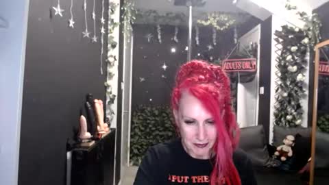 SaucySky online show from 04.06.26