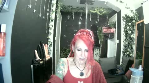 Snapshot of saucysky chatting on 06.21.26 SaucySky online show from 06.21.26
