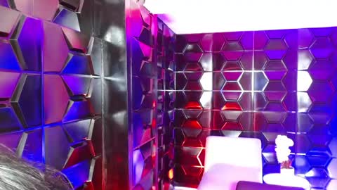 Snapshot of sauvage_lilith chatting on 05.20.26 lilith online show from 05.20.26