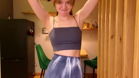 Snapshot of sav_anna chatting on 02.09.25 LUNA and ANNA online show from 02.09.25