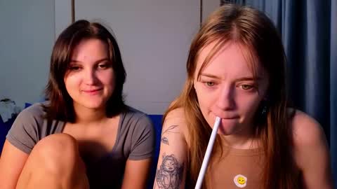 Snapshot of sav_anna chatting on 09.29.25 LUNA and ANNA online show from 09.29.25