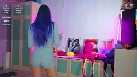 Ariel online show from 12.18.25