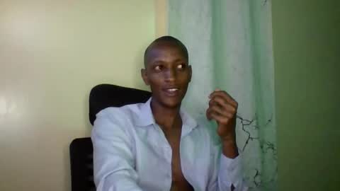 Snapshot of savagelyintimate chatting on 06.18.26 savagelyintimate online show from 06.18.26