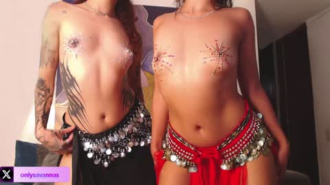 Snapshot of savanna_wallace chatting on 01.02.25 Savannaredhair 33 Angelebony33 online show from 01.02.25