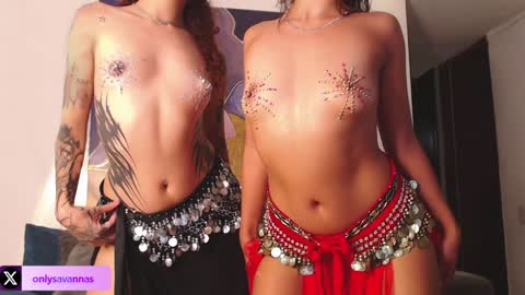 Snapshot of savanna_wallace chatting on 01.30.25 Savannaredhair 33 Angelebony33 online show from 01.30.25