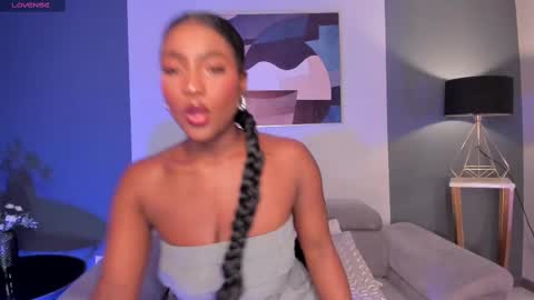 S a v a n n a h  online show from 02.18.25