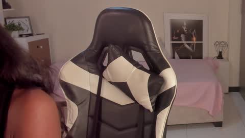 Savannahwildee online show from 12.11.24