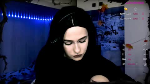 pronoun she. name Mary. age 21. online show from 12.14.24
