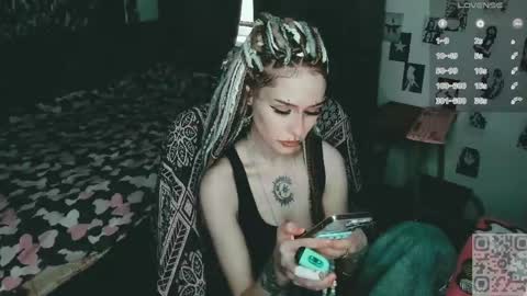 pronoun she. name Mary. age 21. online show from 06.01.26