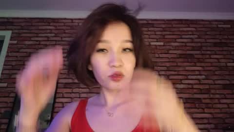 Snapshot of saya_lin chatting on 11.03.25 Saya online show from 11.03.25