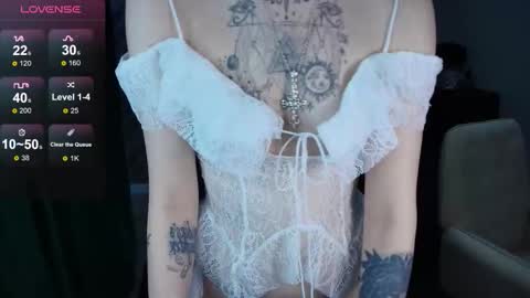 Snapshot of saykoblade chatting on 11.09.25 Anges online show from 11.09.25