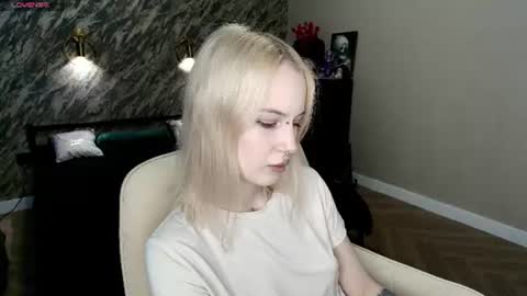 Snapshot of saykoblade chatting on 06.21.26 Anges online show from 06.21.26