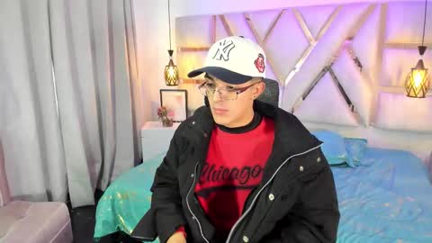 Snapshot of sayronnvg chatting on 12.01.25 Sayron online show from 12.01.25