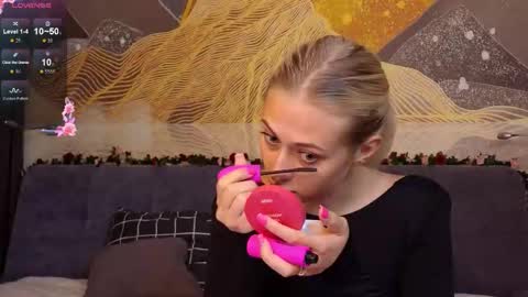 Snapshot of sayselena chatting on 09.10.25 Hello guys our name is Emily Nicole Alice. We are very funny and love to spend time well online show from 09.10.25