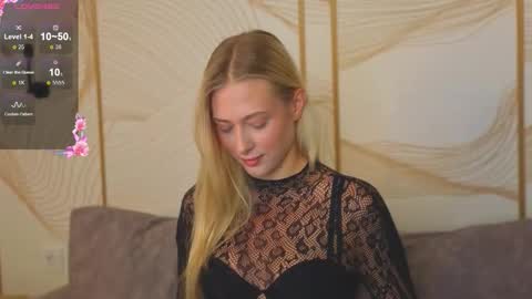 Snapshot of sayselena chatting on 10.08.25 Hello guys our name is Emily Nicole Alice. We are very funny and love to spend time well online show from 10.08.25