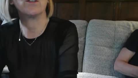 SB Couple online show from 11.23.25