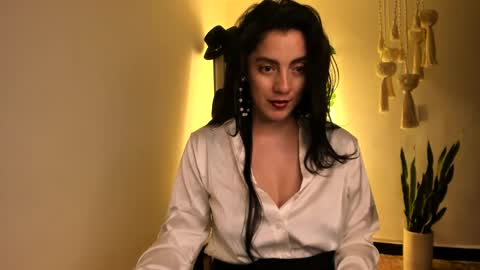 Venus online show from 02.11.25