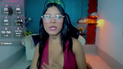 Snapshot of scandarkmarie chatting on 11.15.25 Marie online show from 11.15.25