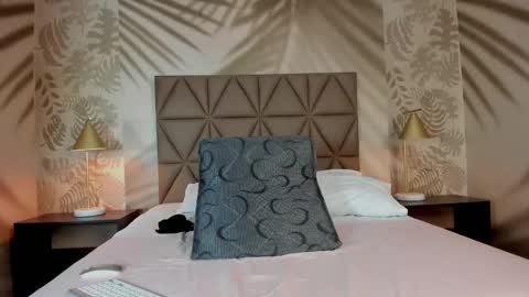 Snapshot of scarleett22 chatting on 01.17.26 Scarleet online show from 01.17.26