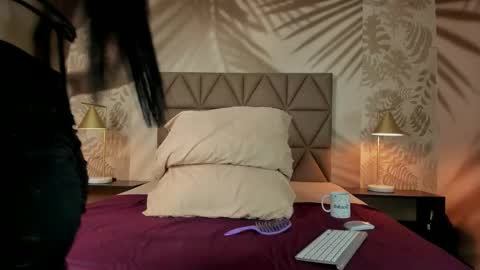 Snapshot of scarleett22 chatting on 02.05.26 Scarleet online show from 02.05.26