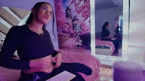 Snapshot of scarleett_ebony chatting on 11.06.25 scarleett_ebony online show from 11.06.25