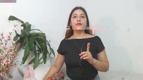 scarlet_100 online show from 04.13.26