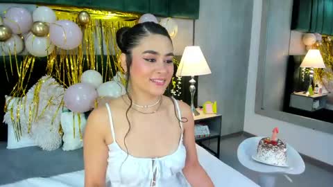 Snapshot of scarlet_belrose chatting on 04.11.26 Scarelet online show from 04.11.26