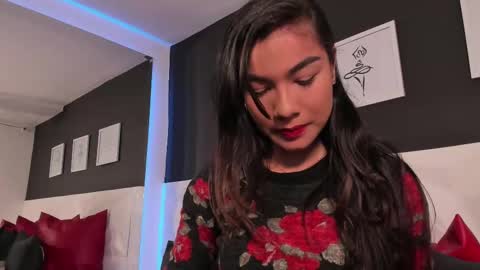 Snapshot of scarlet_castro chatting on 09.27.25 Scarlet online show from 09.27.25