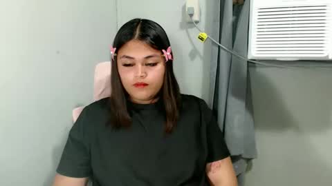 Snapshot of scarlet_enchantressxxx chatting on 11.19.25 scarlet_enchantressxxx online show from 11.19.25