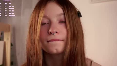 scarlet_fever10 online show from 10.20.25