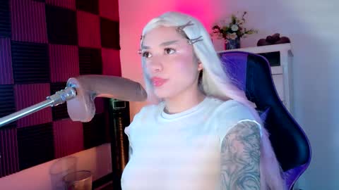 scarlet_gold online show from 10.27.25