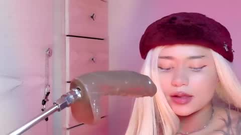 scarlet_gold online show from 05.14.26