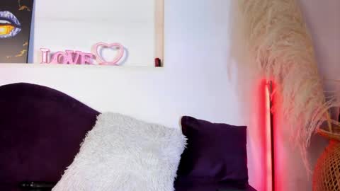 scarlet_hiit online show from 04.07.26