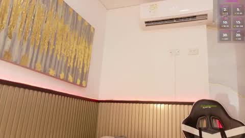 Snapshot of scarlet_vixen_ chatting on 02.14.26 scarlet_vixen_ online show from 02.14.26