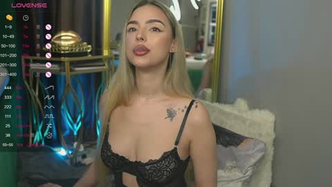 Scarlet online show from 01.21.25