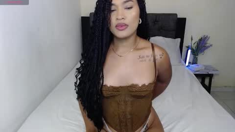 Scarlet Fox online show from 10.02.25