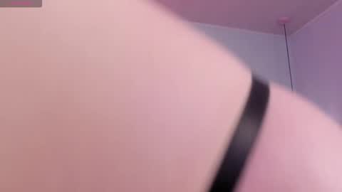 Scarlet  online show from 10.31.25