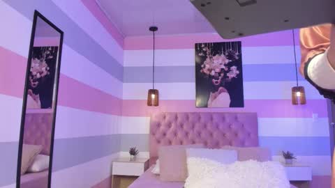 Scarlet  online show from 11.25.25