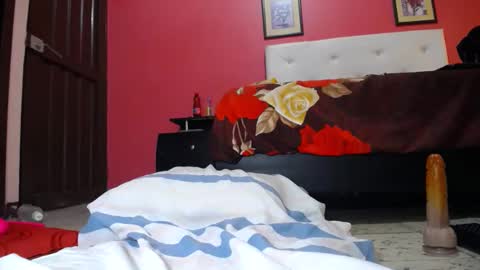 Snapshot of scarlethot4ux chatting on 02.13.25 candy monrroy online show from 02.13.25