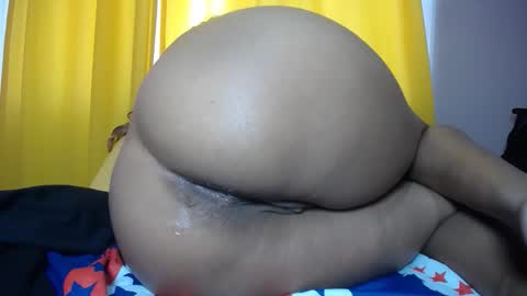 Snapshot of scarlethot4ux chatting on 11.22.25 candy monrroy online show from 11.22.25