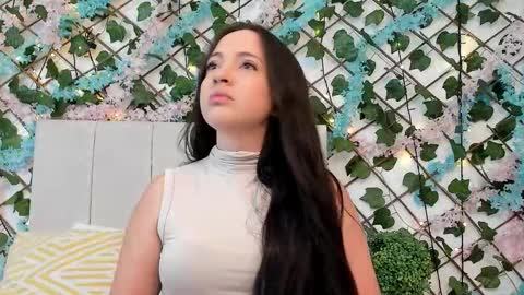 scarlet  online show from 10.20.25