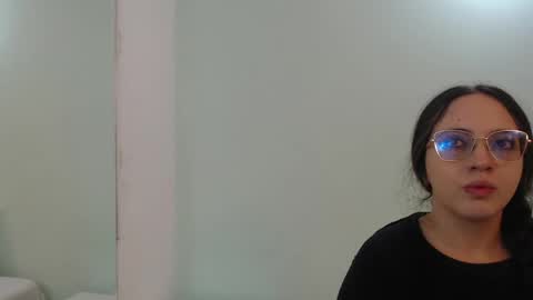 scarlet  online show from 04.19.26