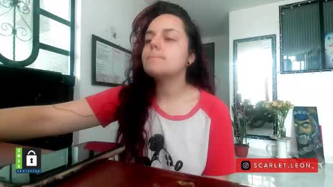 Snapshot of scarlett77_ chatting on 12.18.25 Scarletland welcome online show from 12.18.25