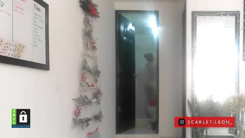 Snapshot of scarlett77_ chatting on 12.22.25 Scarletland welcome online show from 12.22.25