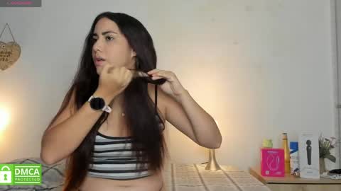 Scarlett Evans online show from 05.04.26