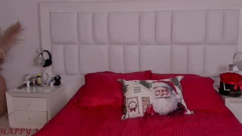 Snapshot of scarlett__baker11 chatting on 12.30.24 juli online show from 12.30.24