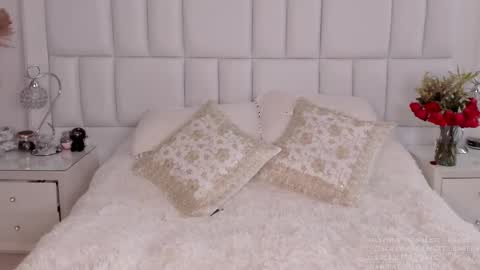 Snapshot of scarlett__baker11 chatting on 02.17.25 juli online show from 02.17.25