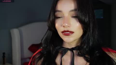 Snapshot of scarlett__baker11 chatting on 10.21.25 juli online show from 10.21.25