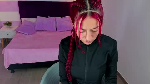 Scarlett online show from 04.17.26